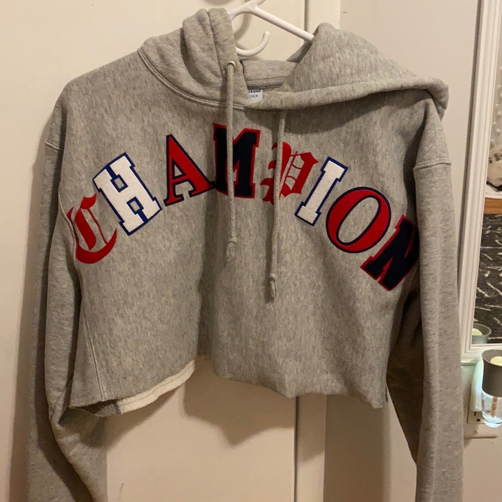 Cropped Champion Hoodie